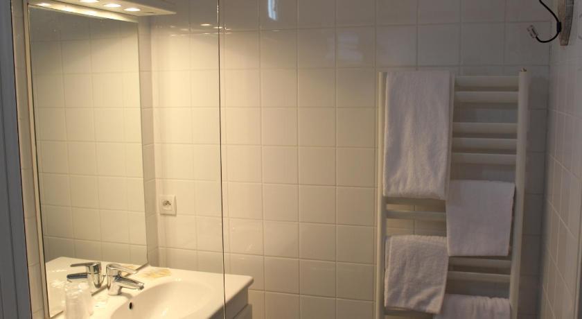 Hotel Des Falaises Villers-sur-Mer Quarto foto