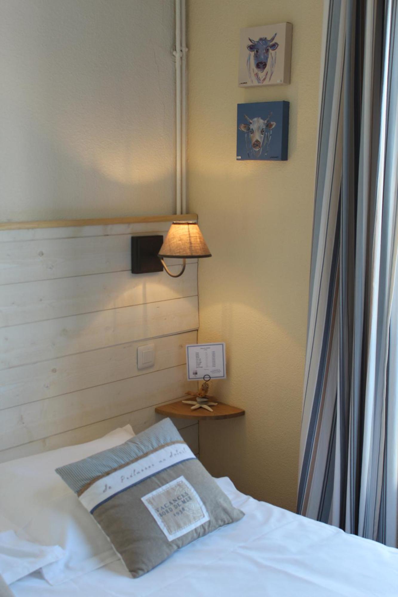 Hotel Des Falaises Villers-sur-Mer Quarto foto