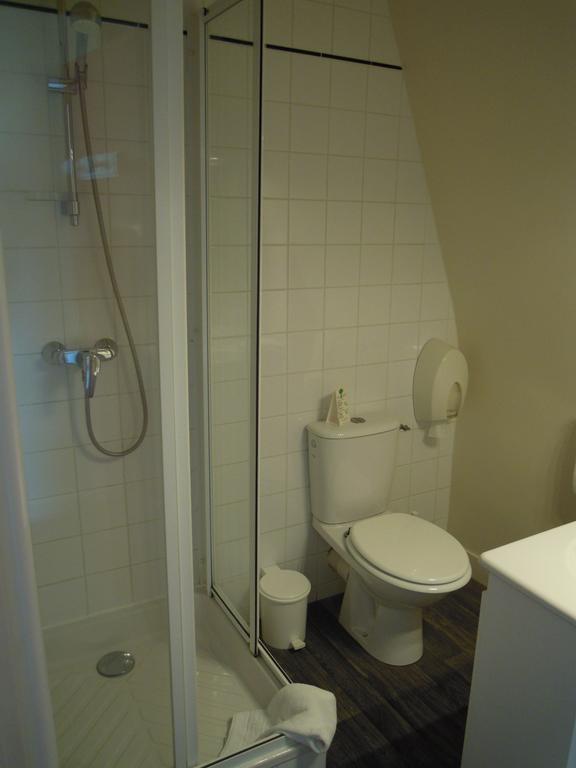 Hotel Des Falaises Villers-sur-Mer Quarto foto